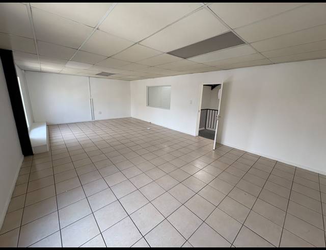 200M² WAREHOUSE TO LET IN ASLA PARK
